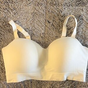 Truekind XL, wire free t-shirt bra, cream color.
